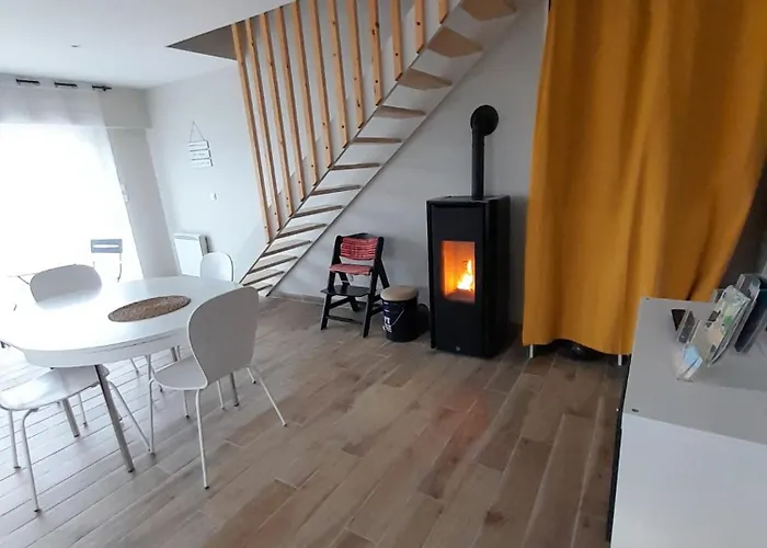 Maison Bord De Mer